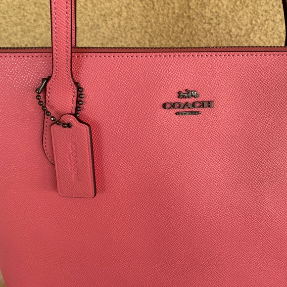 coach pink shirt